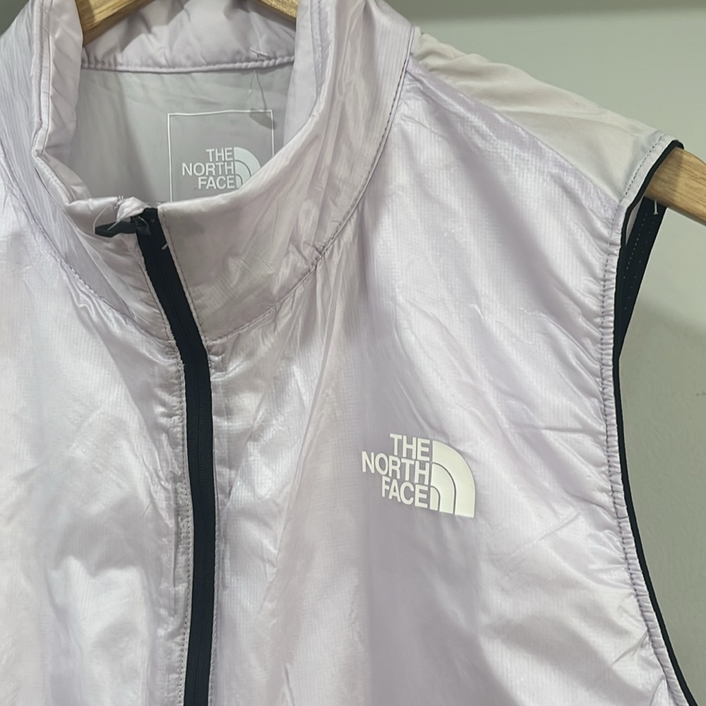 The North Face Women's Warn Insulated Vest, Size XL, NWT - Picture 3 of 10